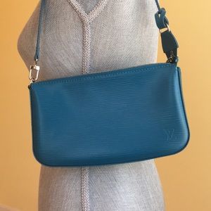 Louis Vuitton Pochette Handbag